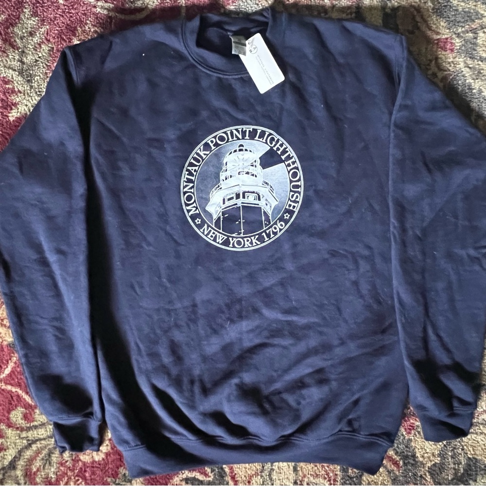 Montauk Point Lighthouse NY Long Island Navy Youth XL Crewneck (Youth XL)